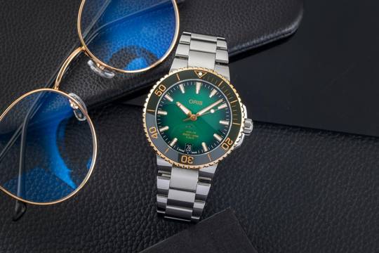  Oris Aquis Date Stahl Automatik Herrenuhr 01 400 7769 6357-07 8 22 09PEB B&P 