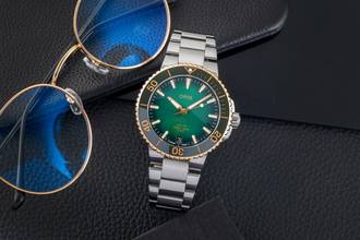 Oris Aquis Date Steel Automatic Men's Watch 01 400 7769 6357-07 8 22 09PEB B&P