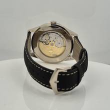 Thumbnail von Patek Philippe Calatrava Textured Charcoal White Gold 40mm Automatic Complete
