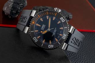 Thumbnail von Oris Aquis Date Steel Automatic Ref. 01 733 7653 4259-07 4 26 34GEB B&P 2015
