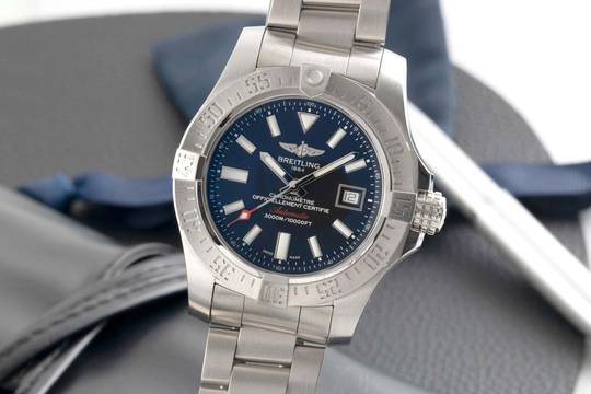  Breitling Avenger II Seawolf Stahl Automatik Herrenuhr Ref. A17331101B2A1 B&P 