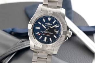 Breitling Avenger II Seawolf Steel Automatic Men's Watch Ref. A17331101B2A1 B&P
