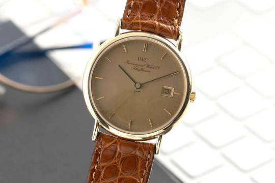  IWC Portofino 18k (0,750) Gold White Dial Quarz Ref. IW333101 Klassiker 