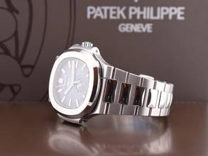 Thumbnail von Patek Philippe Nautilus 5726/1a-001 New 2024 Ita - Full Set