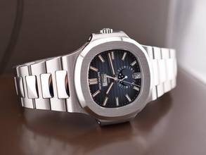 Thumbnail von Patek Philippe Nautilus 5726/1a-001 New 2024 Ita - Full Set