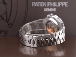 Thumbnail von Patek Philippe Nautilus 5726/1a-001 New 2024 Ita - Full Set
