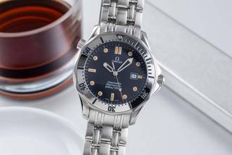 Thumbnail von Omega Seamaster Diver 300 M stainless steel men's watch with date, sapphire crystal, Ref. 2542.80.00
