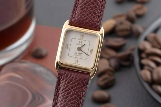  Omega De Ville Rivoli vergoldet Damenuhr Ref. 591.0153.1 Box Vintage 