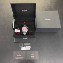 Thumbnail von Tudor Black Bay Chrono Black Bay Chrono FLAMINGO - FULLSET 2025 - Ref. 79360N