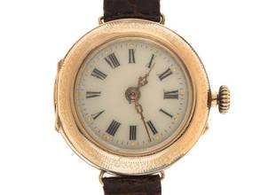 Mirage Art Deco 1915 very good vintage Art Deco 14kt rose gold 21g flip lid bottom