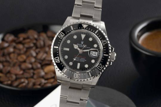  Rolex Sea-Dweller Single Red Edelstahl Herrenuhr Oyster Ref. 126600 B&P 2018 