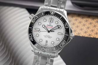 Omega Seamaster Diver 300 M Automatic Men's Watch 210.30.42.20.04.001 B&P 2019
