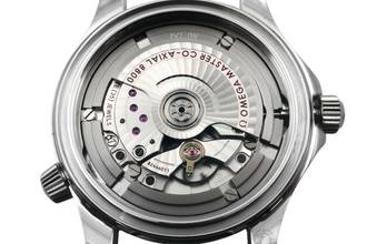 Thumbnail von Omega Seamaster Diver 300 M Automatic Men's Watch 210.30.42.20.04.001 B&P 2019