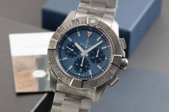  Breitling Super Avenger B01 Chronograph 46 Titan Automatik Ref EB0148101C1E1 B&P 
