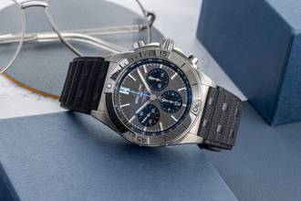 Thumbnail von Breitling Chronomat 42 B01 42 Titanium Automatic Men's Watch Ref. EB0134101M1S1 B&P New