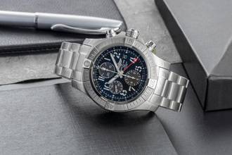 Thumbnail von Breitling Avenger Chronograph GMT 45 Automatic Ref. A24315101B1A1 B&P New