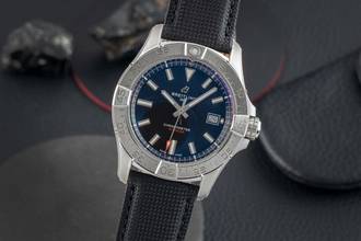 Breitling Avenger 42 Steel Automatic Men's Watch Ref. A17328101B1X1 B&P NP 4900,-€