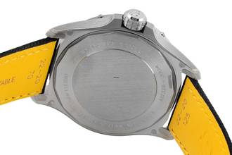 Thumbnail von Breitling Avenger 42 Steel Automatic Men's Watch Ref. A17328101B1X1 B&P NP 4900,-€