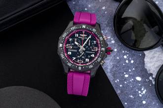 Breitling Endurance Pro Professional Endurance Pro 38 Purple Lilac X83310F61B1S1