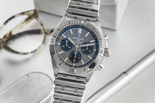  Breitling Chronomat 42 B01 42 Titan Automatik Herrenuhr EB0134101M1E1 