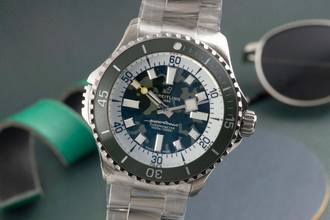 Breitling Superocean 46 Super Diver Titanium Automatic E10379D31L1E1