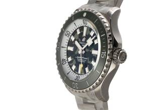Thumbnail von Breitling Superocean 46 Super Diver Titanium Automatic E10379D31L1E1