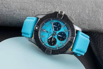 Thumbnail von Breitling Avenger B01 Chronograph 42 Night Mission SB0146101L1X1