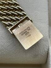 Thumbnail von Patek Philippe Ellipse d'Or 3978/017 Watch only Fullgold 18Kt. rare Watch investment piece