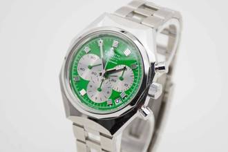 Thumbnail von Zenith Defy Chronograph USM Edition Green Dial Fullset with USM Cabinet from 2025 No. 51 of 60