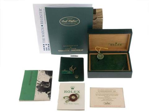  Rolex Submariner (No Date) Ref.5513 1969 Full Set Original Vintage Submariner No Date feet first 