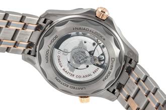 Thumbnail von Omega Seamaster Diver 300 M Co-Axial Titanium / Tantalum / Gold 210.60.42.20.99.001