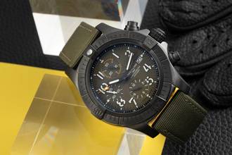 Thumbnail von Breitling Avenger Night Mission Chronograph Titan Ref V13317101L1X1