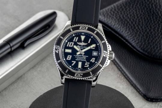  Breitling Superocean 42 Black Dial Edelstahl Automatik Herrenuhr Ref. A17364 