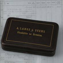 Thumbnail von A. Lange & Söhne Grosse Lange 1 Echte Anker-Chronometer mit Gulliame-Unruh Etui & Museums Zertifikat 18k Gold 1A Sehr seltene Glashütter Ankerchronometer mit Großen Unruh