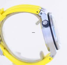 Thumbnail von Audemars Piguet Royal Oak Offshore Diver Blue Dial Yellos Rubber Summer B+P