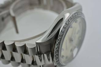 Thumbnail von Rolex Day-Date Oyster Perpetual Day Date 36 18k White Gold Weißgold Diamond Dial Bezel 18349