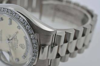 Thumbnail von Rolex Day-Date Oyster Perpetual Day Date 36 18k White Gold Weißgold Diamond Dial Bezel 18349