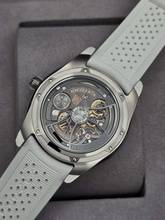 Thumbnail von H.Moser & Cie. Pioneer Centre Seconds Spiced Aqua 3201-1202 Turquoise fumé Unworn/New Condition Full Set 4/2026