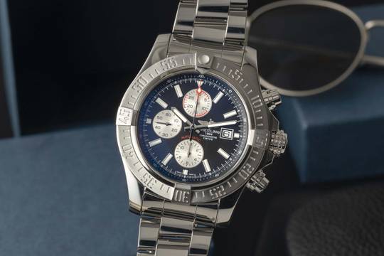  Breitling Super Avenger II Chronograph Stahl Automatik Ref. A1337111/BC29 