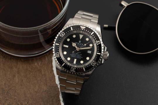  Rolex Sea-Dweller Deepsea Black Dial Oyster Stahl Automatik Ref. 116660 B&P 2010 