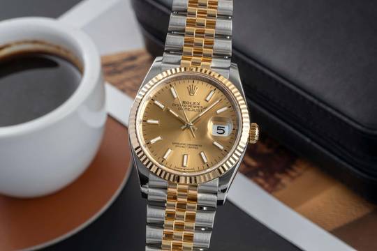  Rolex Datejust 36 Stahl / Gold Automatik Gold Dial Herrenuhr Ref. 126233 