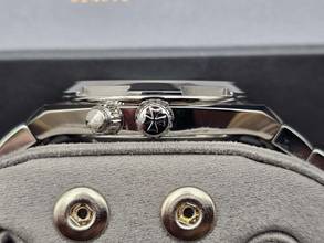 Thumbnail von Vacheron Constantin Overseas Dual Time 41mm 7920V/210A-B334 Blue Dial Unworn/New Condition Full Set 4/2026
