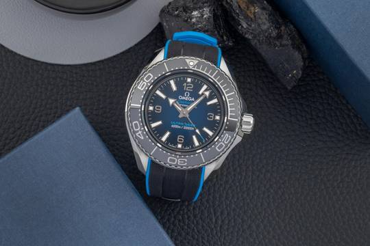  Omega Seamaster Ultra Deep 6000M Automatik Herrenuhr Ref. 215.32.46.21.03.001 B&P 2025 