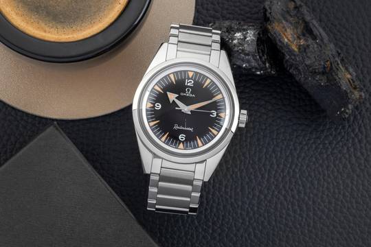  Omega Seamaster Railmaster Trilogie 1957 60th Anniversary Railmaster Ref. 220.10.38.20.01.002 Box 