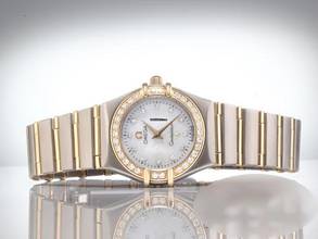 Thumbnail von Omega Constellation Ladies Lady Constellation Edelstahl Gelbgold Perlmutt Diamanten 1267.75.00 Brillanten Steel 18kt Yellow Gold