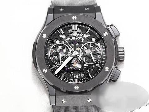  Hublot Classic Fusion Aerofusion Black Magic 45 Mm 525.cm.0170.rx Keramik 2014 