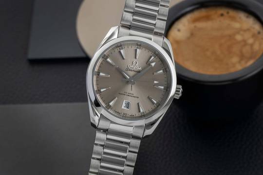  Omega Seamaster Aqua Terra Shades Stahl Automatik 220.10.38.20.09.001 B&P 