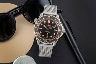 Thumbnail von Omega Seamaster Diver 300 M James Bond 007 Titanium Automatic 210.90.42.20.01.001