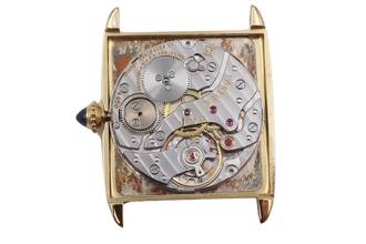 Thumbnail von Cartier Tank Arrondie 18k Gold Handaufzug Medium Ref. 96041 Klassiker