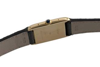 Thumbnail von Cartier Tank Arrondie 18k Gold Handaufzug Medium Ref. 96041 Klassiker